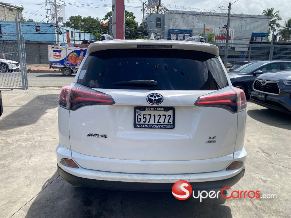 2017 Toyota RAV4 LE — foto 5 / 11