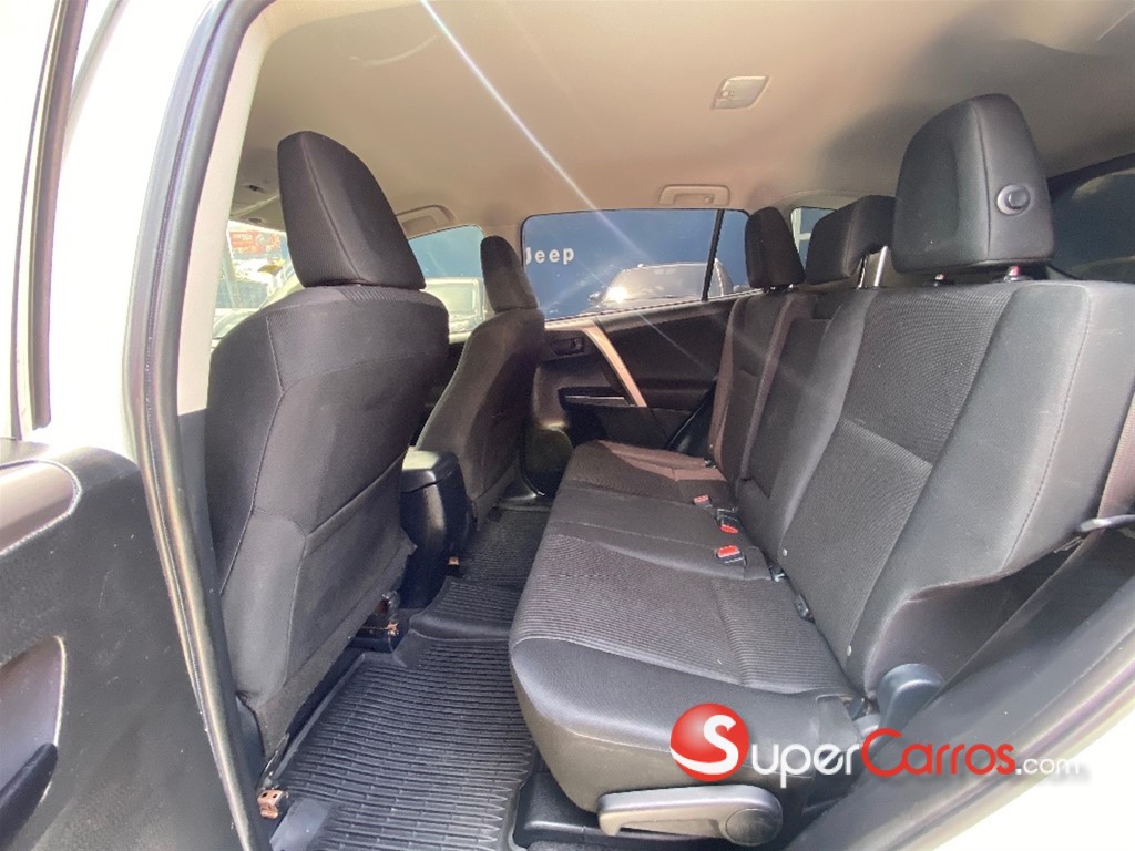 2017 Toyota RAV4 LE — foto 11 / 11