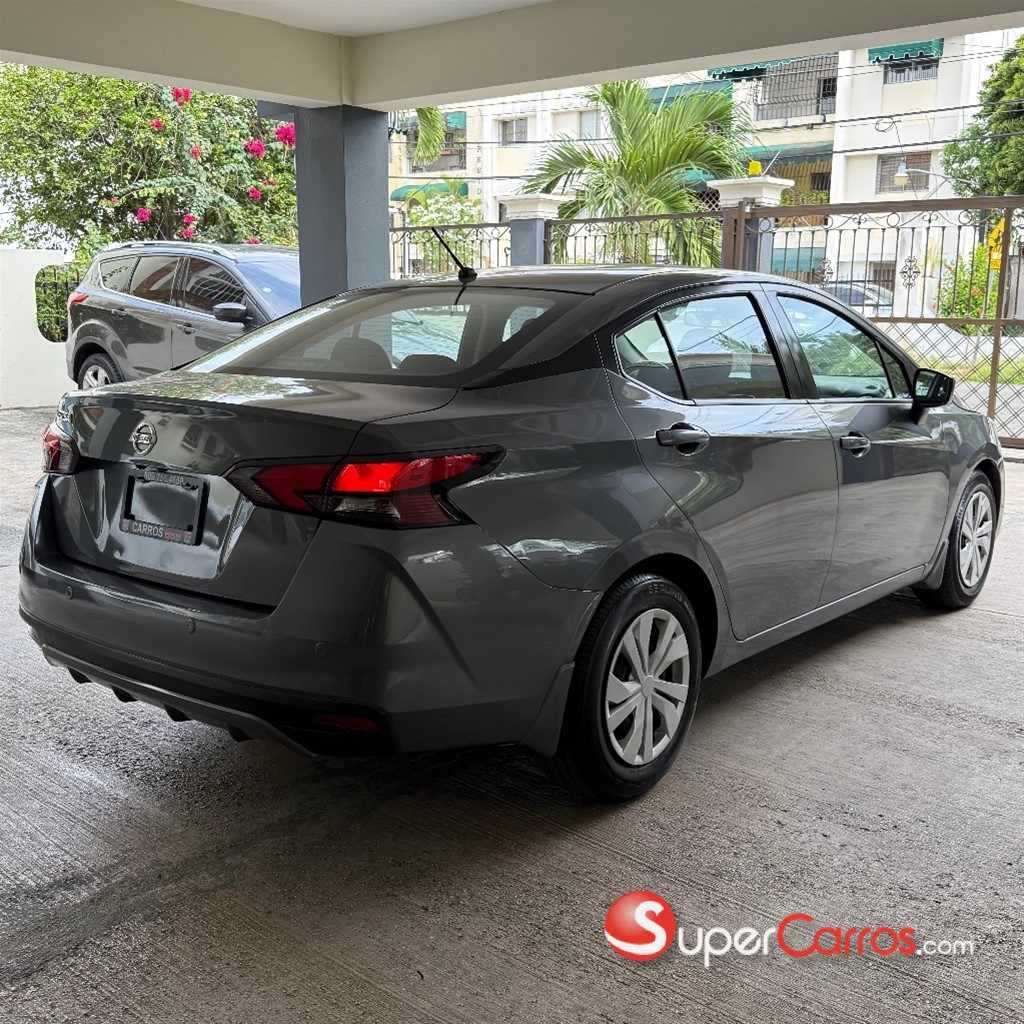 2021 Nissan Versa S Plus — foto 3 / 12