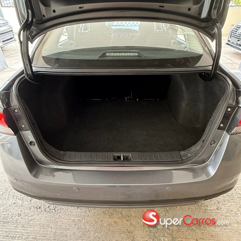2021 Nissan Versa S Plus — foto 12 / 12