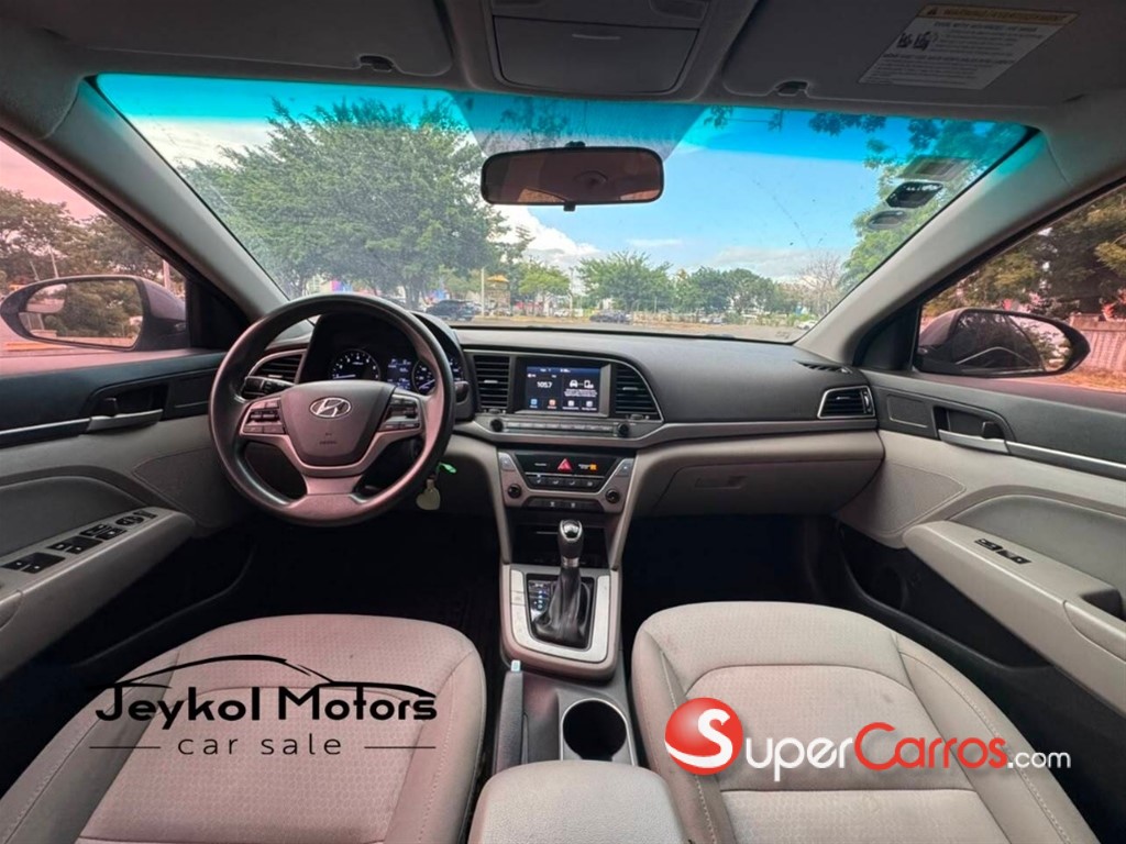 2017 Hyundai Elantra — foto 3 / 11