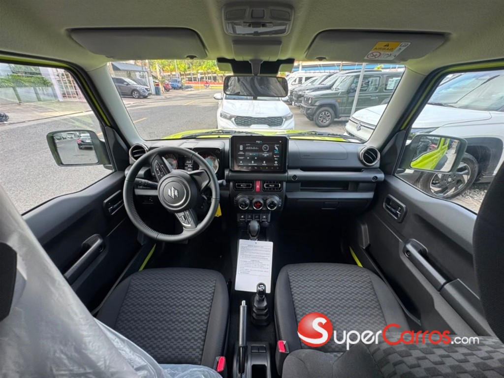 2027 Suzuki Jimny GLX — foto 8 / 12