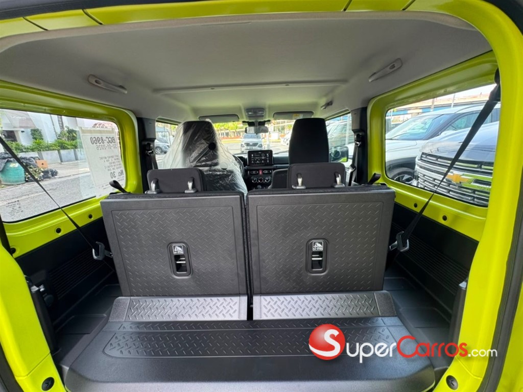 2027 Suzuki Jimny GLX — foto 11 / 12