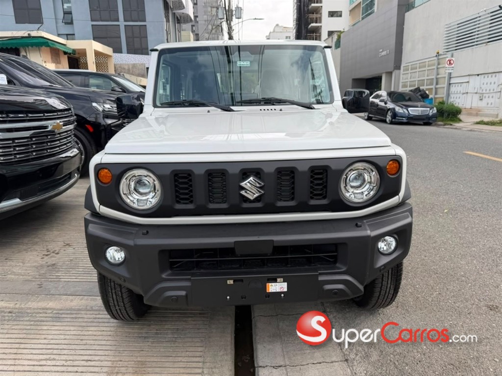 2027 Suzuki Jimny GLX — foto 2 / 12
