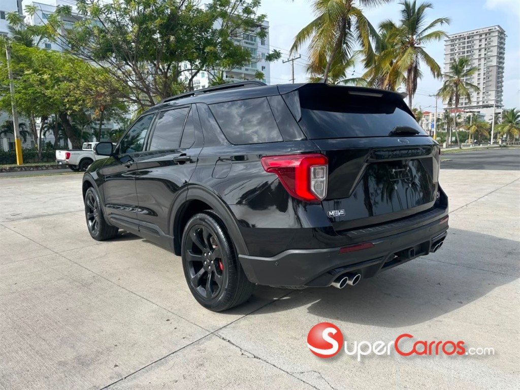 2020 Ford Explorer ST — foto 6 / 12