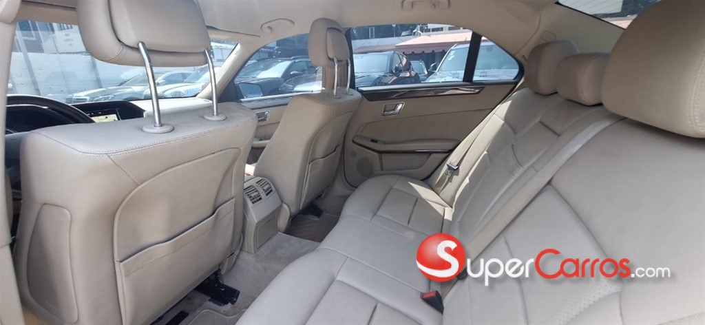 2010 Mercedes-Benz Clase E 300 — foto 2 / 7