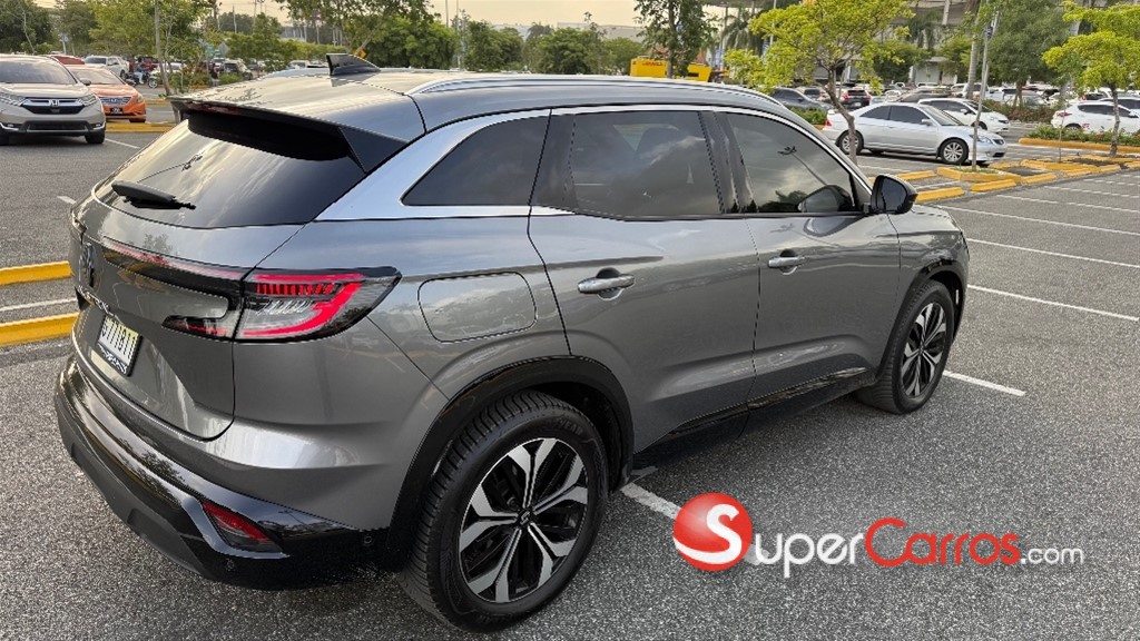 2025 Renault Austral Techno — foto 2 / 12