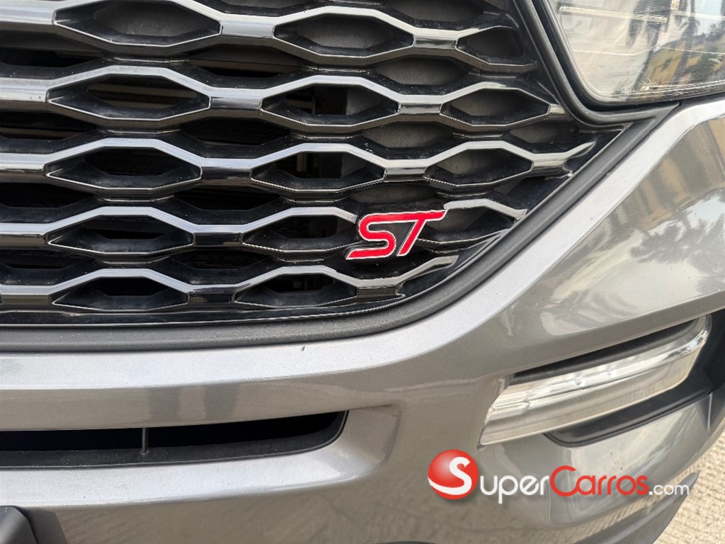 2021 Ford Explorer ST — foto 4 / 11
