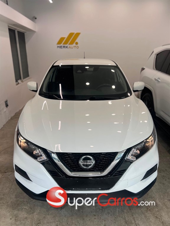 2021 Nissan Rogue Sport — foto 2 / 12