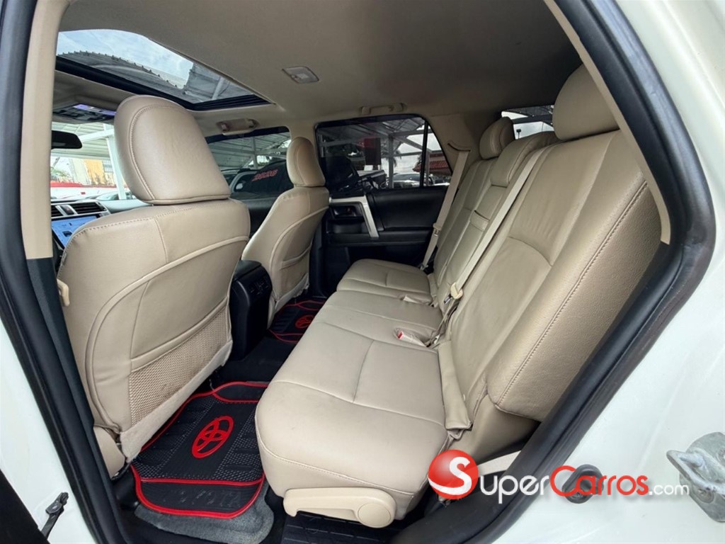 2011 Toyota 4 Runner Limited — foto 9 / 12