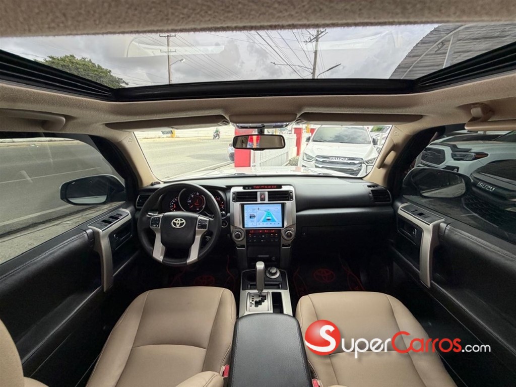 2011 Toyota 4 Runner Limited — foto 10 / 12