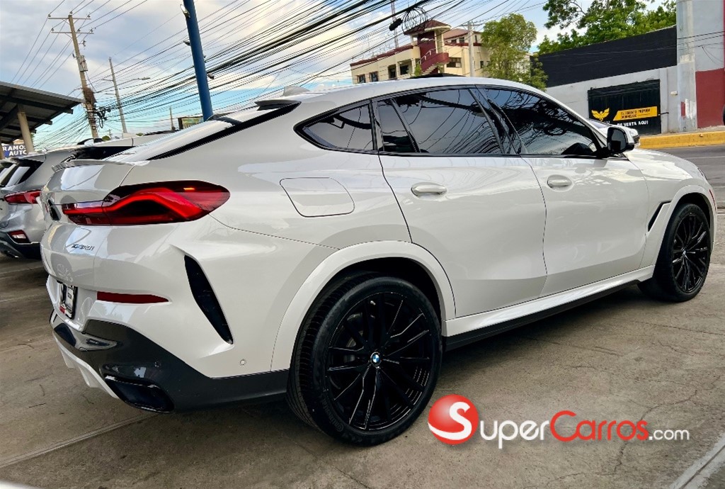 2020 BMW X 6 xDrive40i — foto 6 / 12