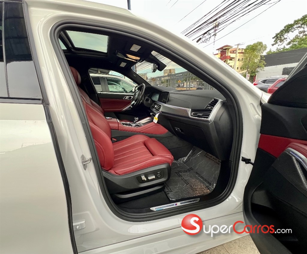 2020 BMW X 6 xDrive40i — foto 9 / 12
