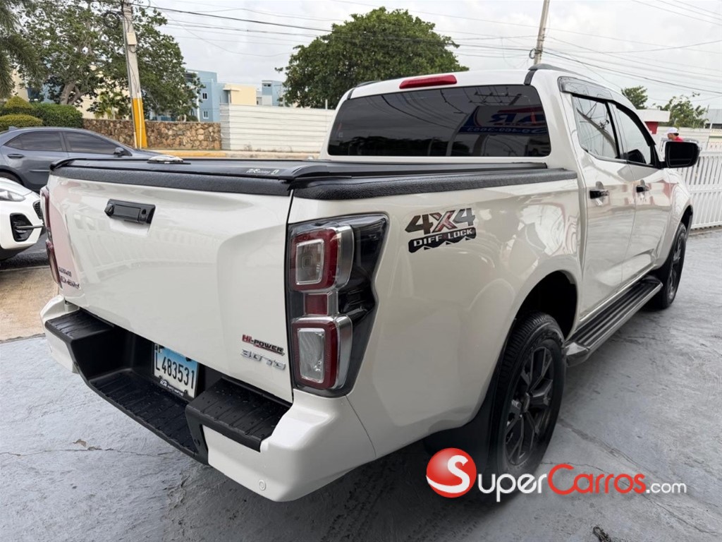 2023 Isuzu DMAX — foto 6 / 10