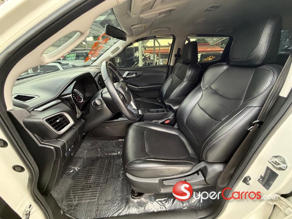 2023 Isuzu DMAX — foto 8 / 10
