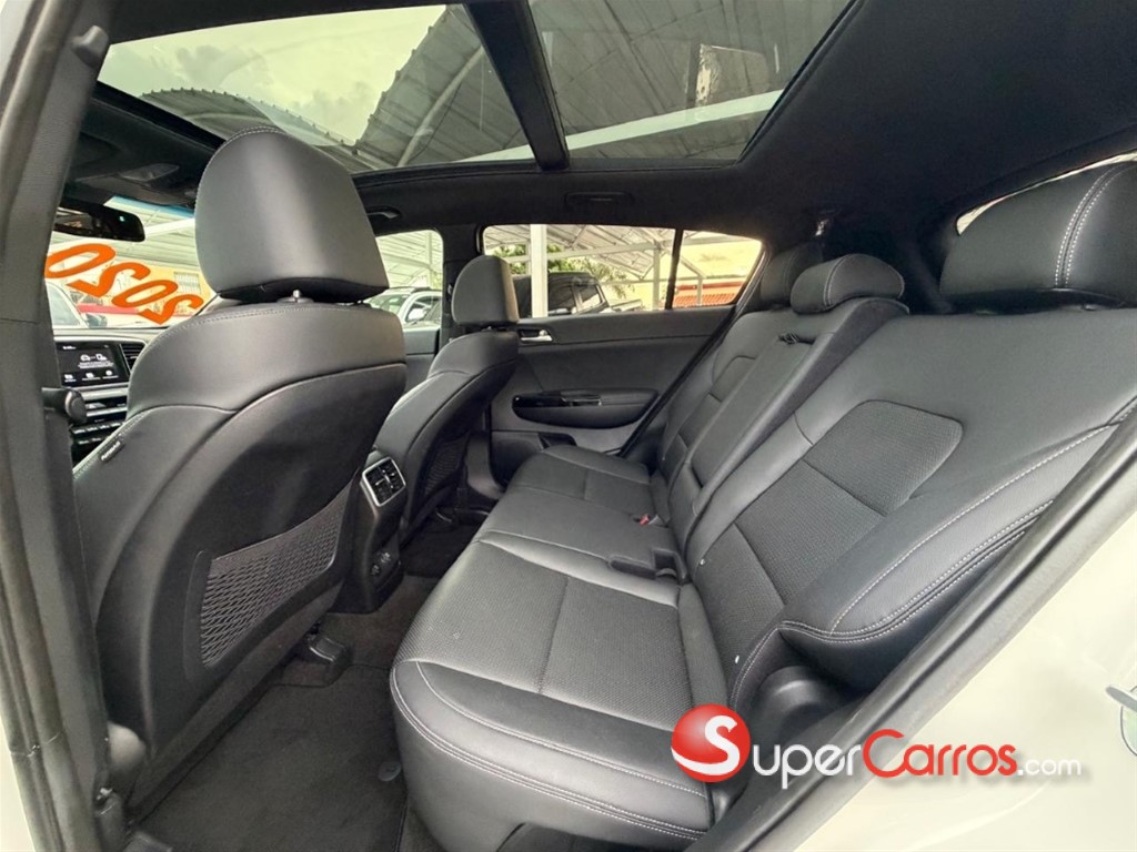 2020 Kia Sportage S — foto 8 / 10