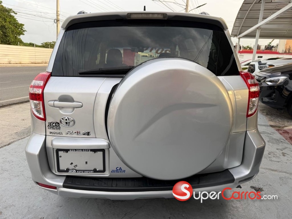 2010 Toyota RAV4 — foto 5 / 10