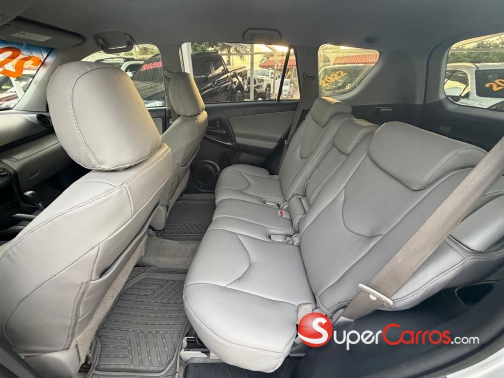 2010 Toyota RAV4 — foto 9 / 10