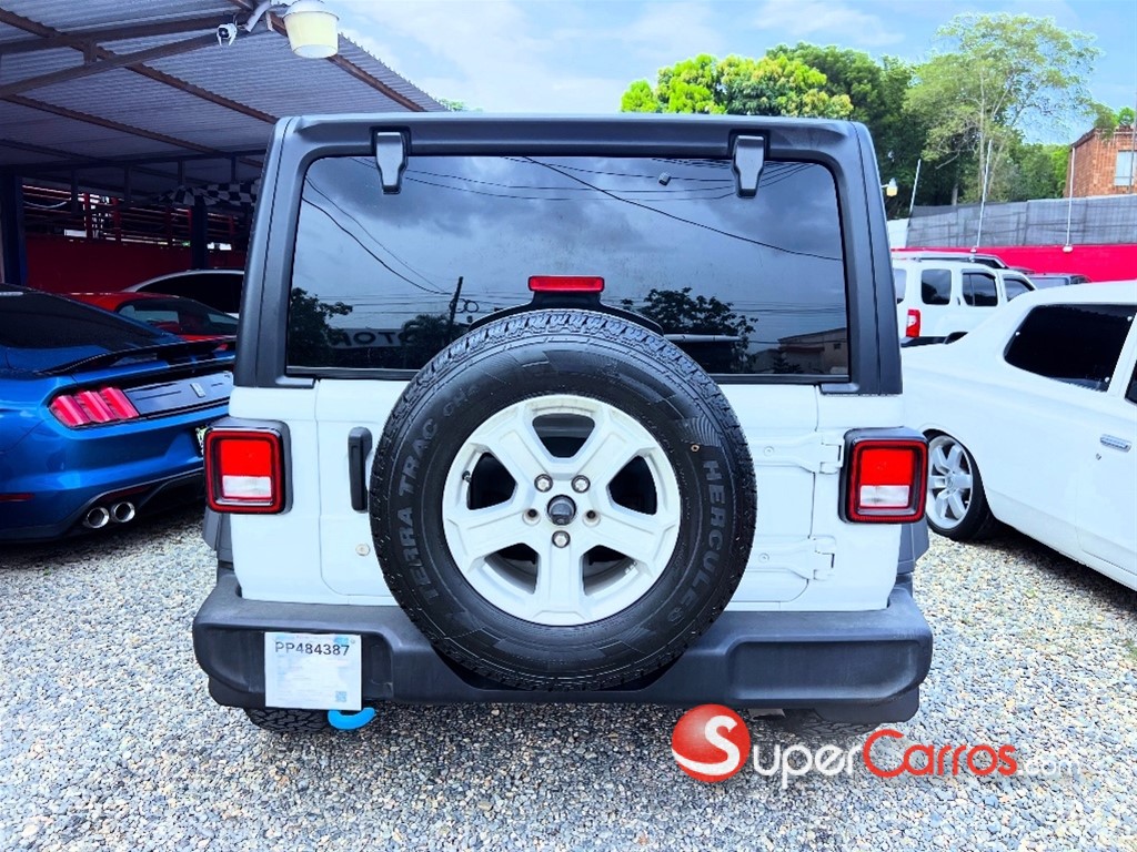 2020 Jeep Wrangler Sport — foto 5 / 12