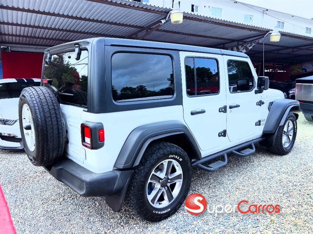 2020 Jeep Wrangler Sport — foto 7 / 12