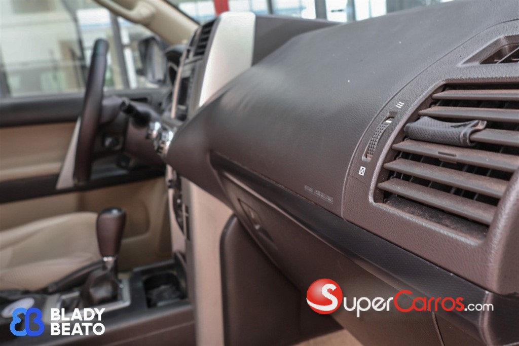 2011 Toyota Land Cruiser Prado VX — foto 7 / 12