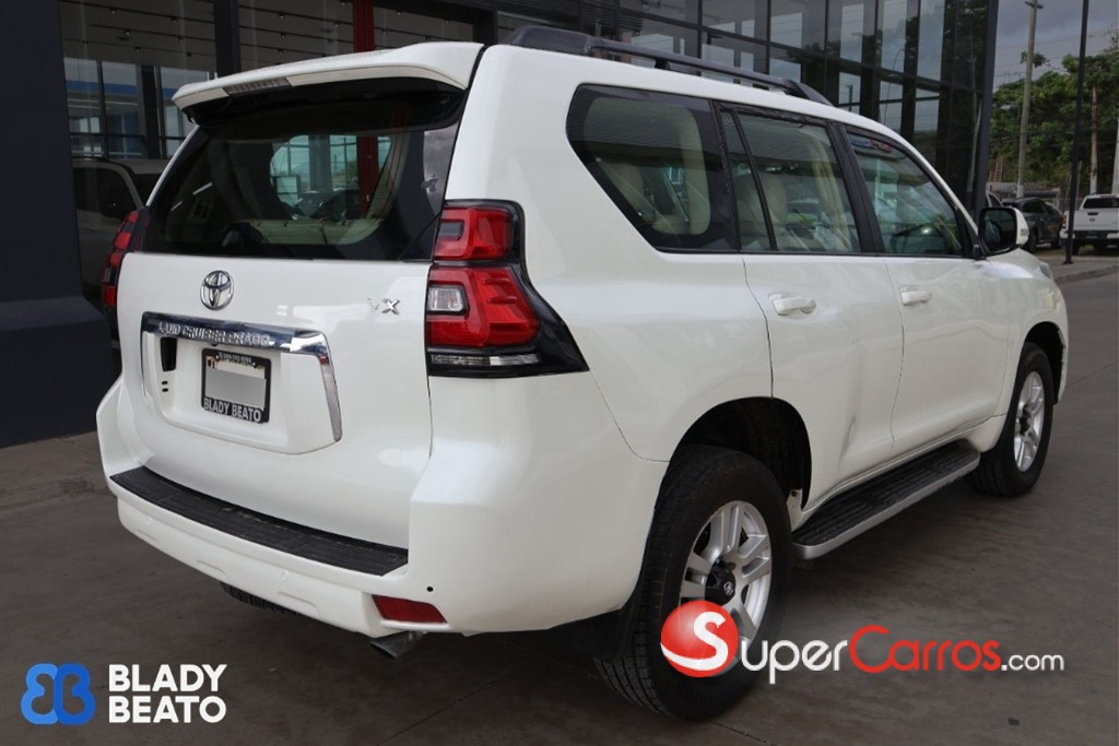 2011 Toyota Land Cruiser Prado VX — foto 12 / 12