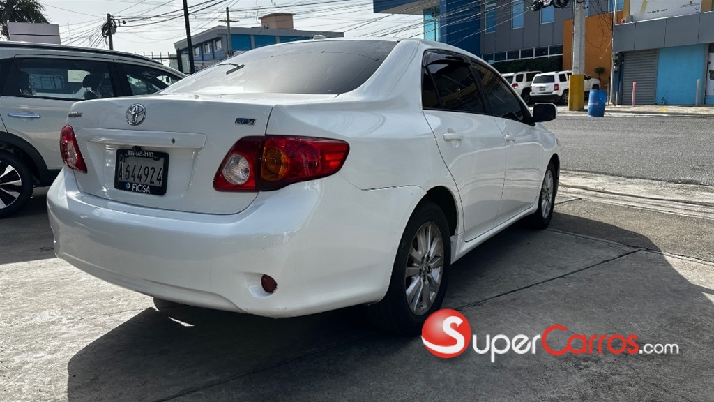 2010 Toyota Corolla — foto 4 / 8