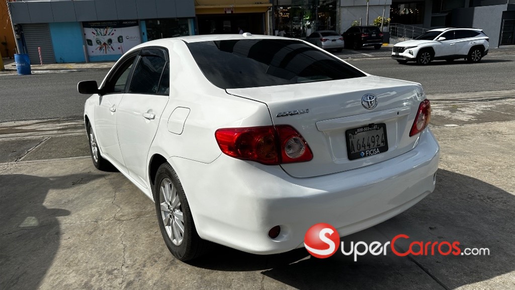 2010 Toyota Corolla — foto 5 / 8