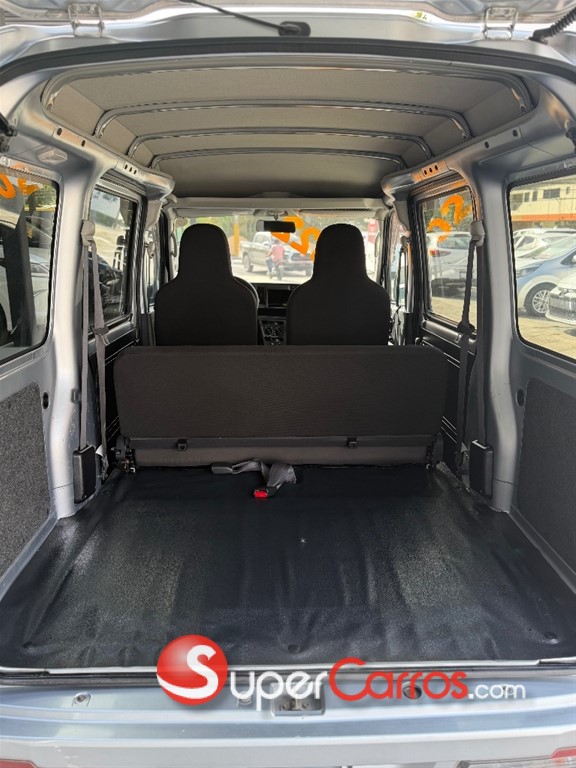 2022 Daihatsu Hijet Minivan — foto 8 / 8