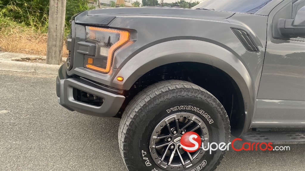 2020 Ford F 150 Raptor XLT — foto 6 / 12