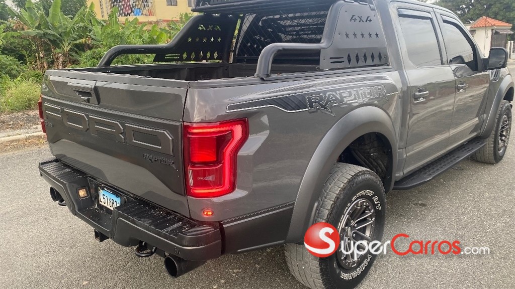 2020 Ford F 150 Raptor XLT — foto 10 / 12