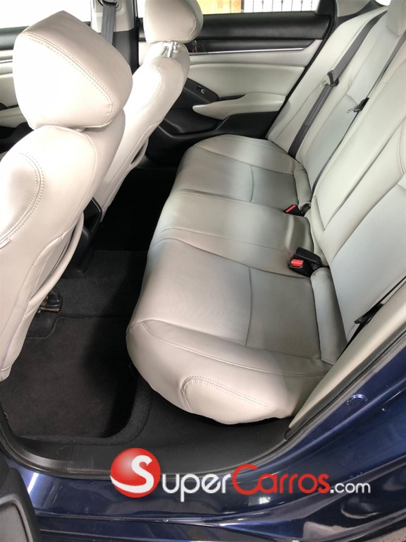 2020 Honda Accord LX — foto 8 / 10