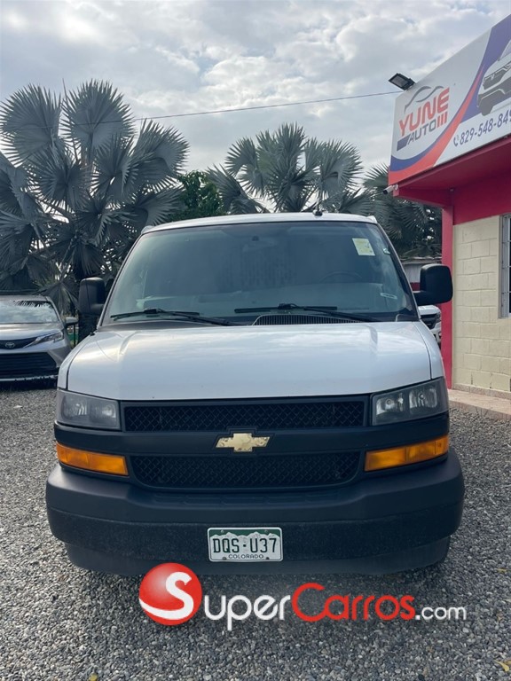 2022 Chevrolet Express G2500 — foto 2 / 11