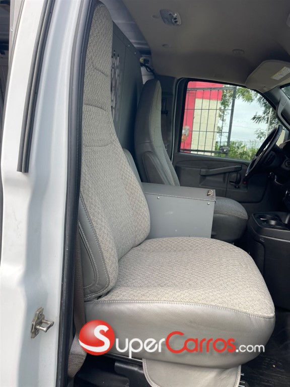 2022 Chevrolet Express G2500 — foto 4 / 11