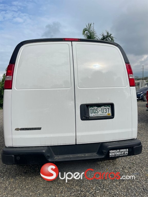 2022 Chevrolet Express G2500 — foto 8 / 11