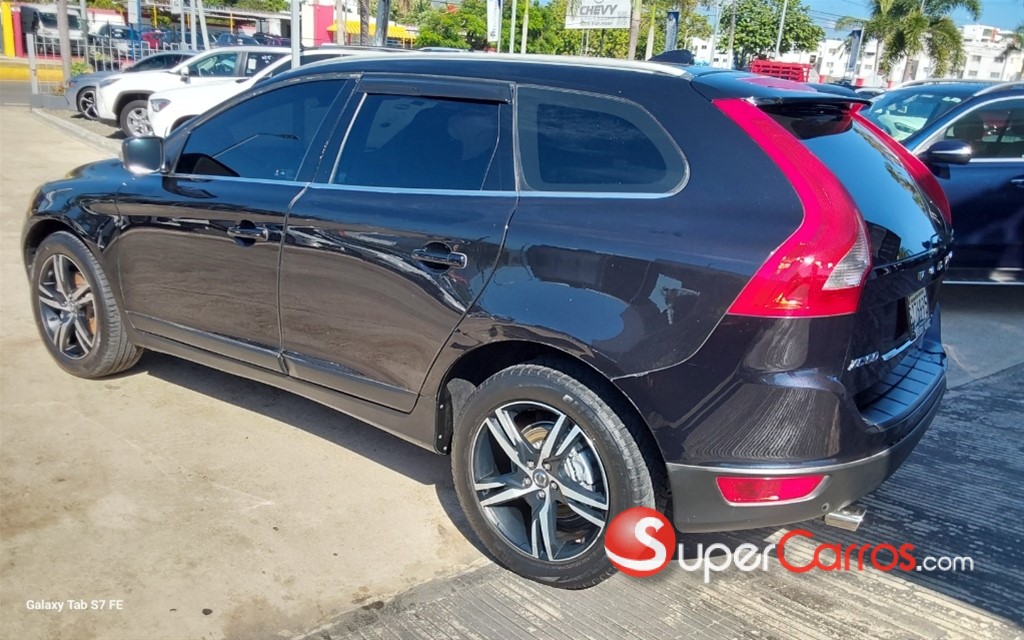 2011 Volvo XC60 — foto 6 / 8