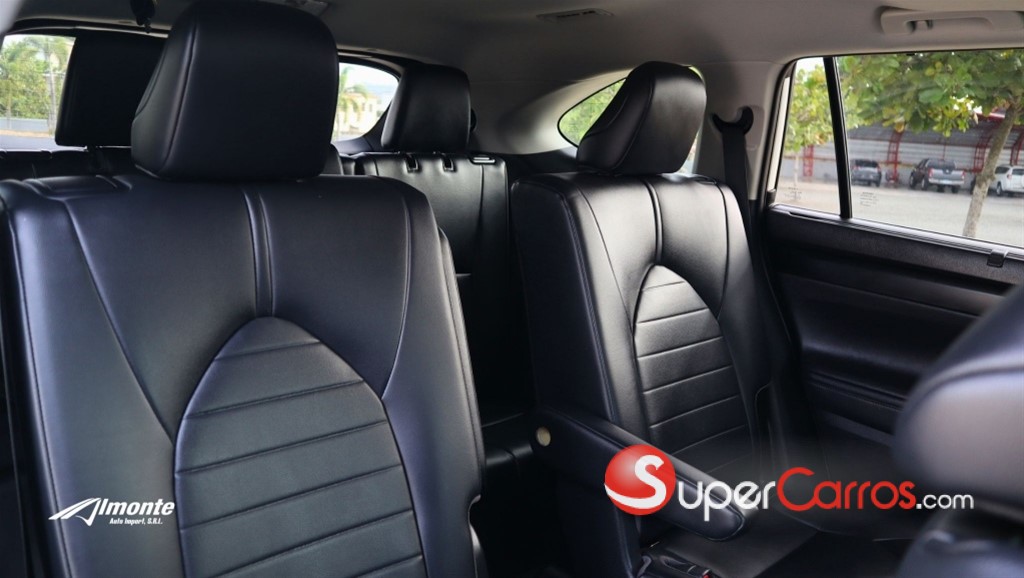 2021 Toyota Highlander XLE — foto 8 / 12