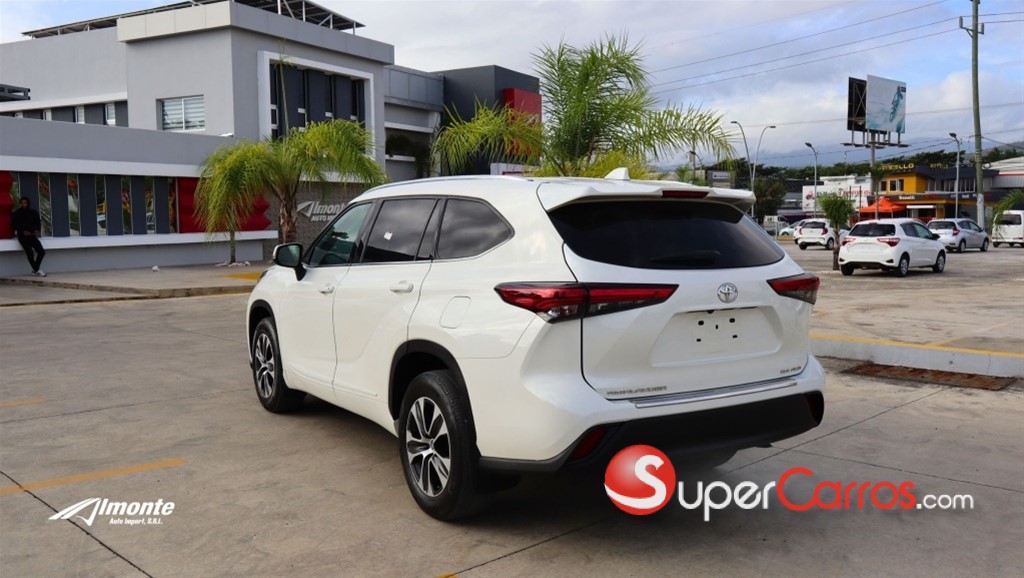 2021 Toyota Highlander XLE — foto 11 / 12