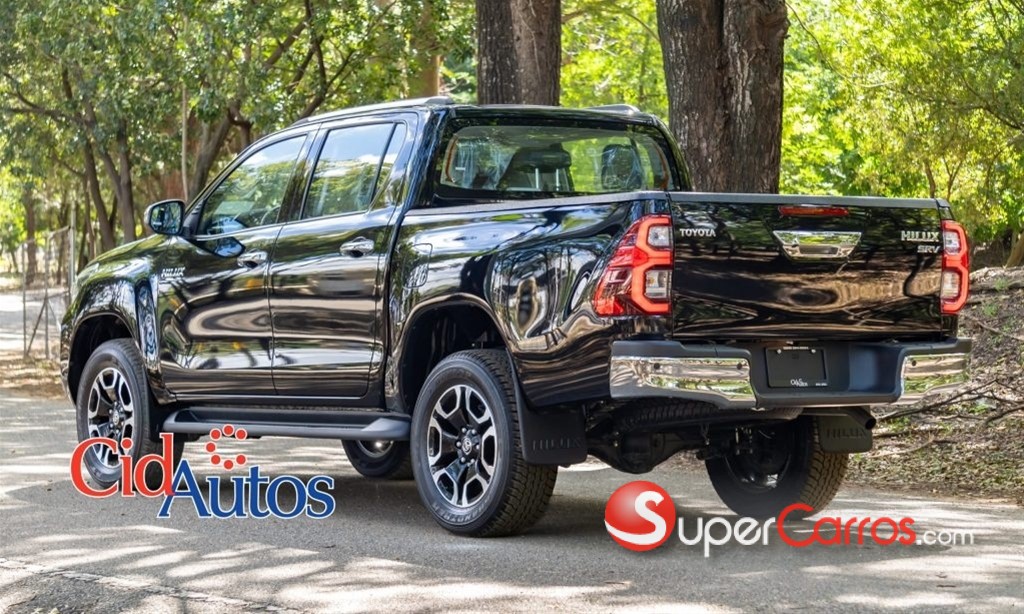 2025 Toyota Hilux Limited TSS — foto 4 / 11