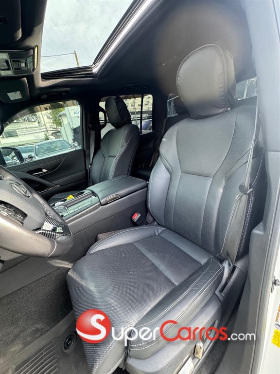 2023 Lexus LX 600 — foto 11 / 12