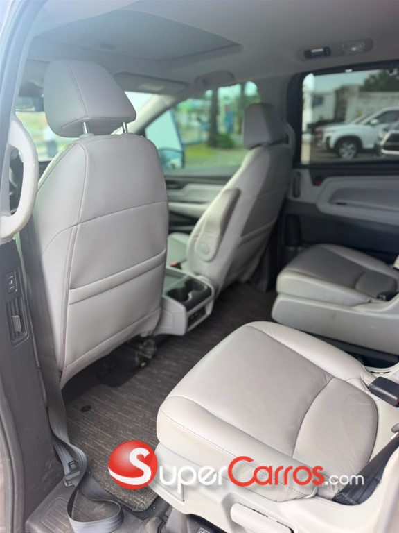 2022 Honda Odyssey — foto 2 / 9