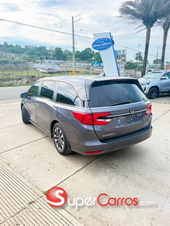 2022 Honda Odyssey — foto 6 / 9