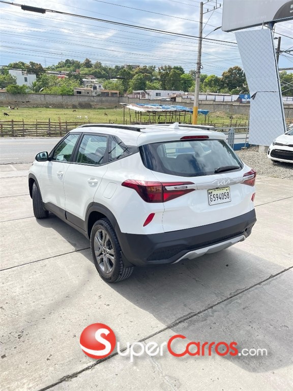 2022 Kia Seltos — foto 3 / 8