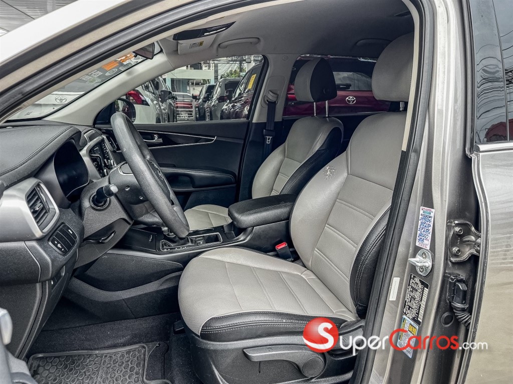 2019 Kia Sorento LX — foto 3 / 11