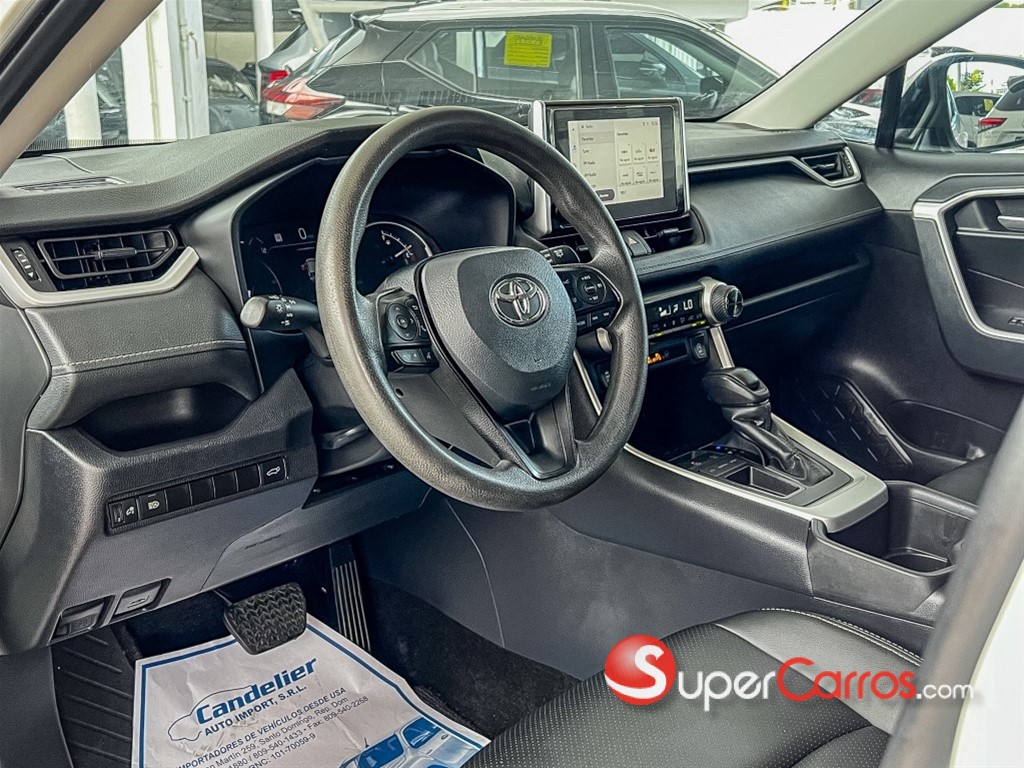 2024 Toyota RAV4 XLE PLUS — foto 4 / 12