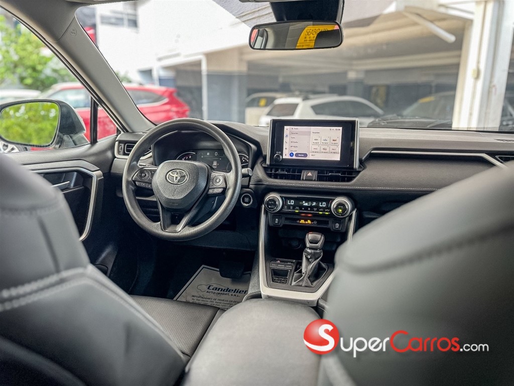 2024 Toyota RAV4 XLE PLUS — foto 6 / 12