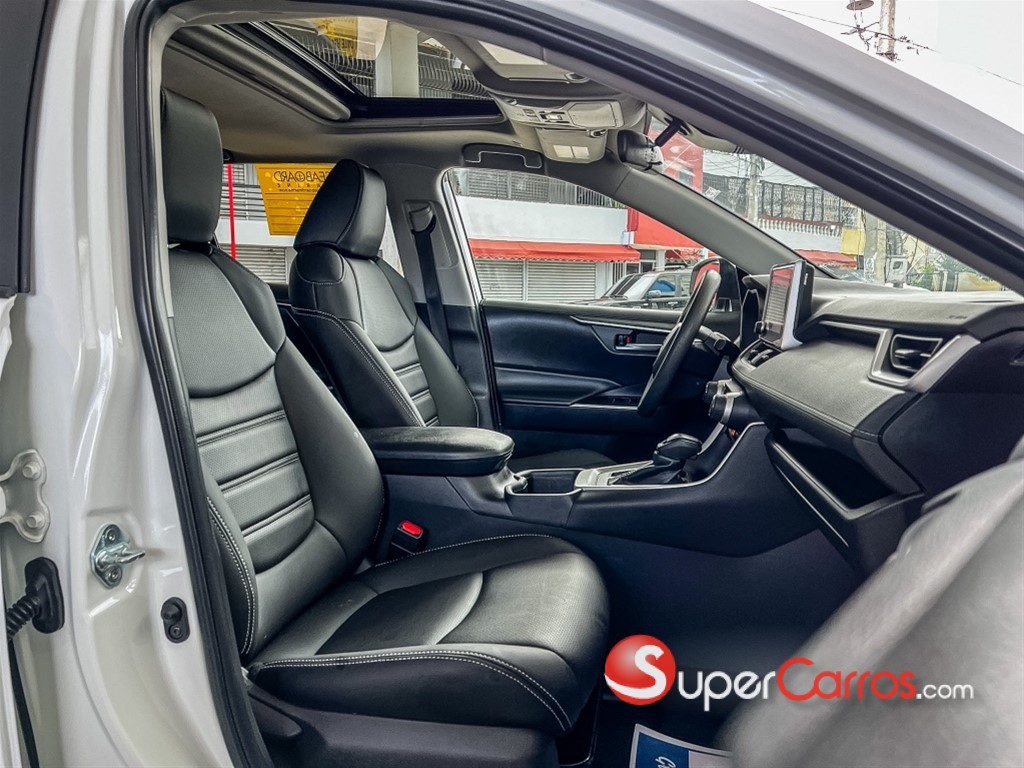 2024 Toyota RAV4 XLE PLUS — foto 7 / 12