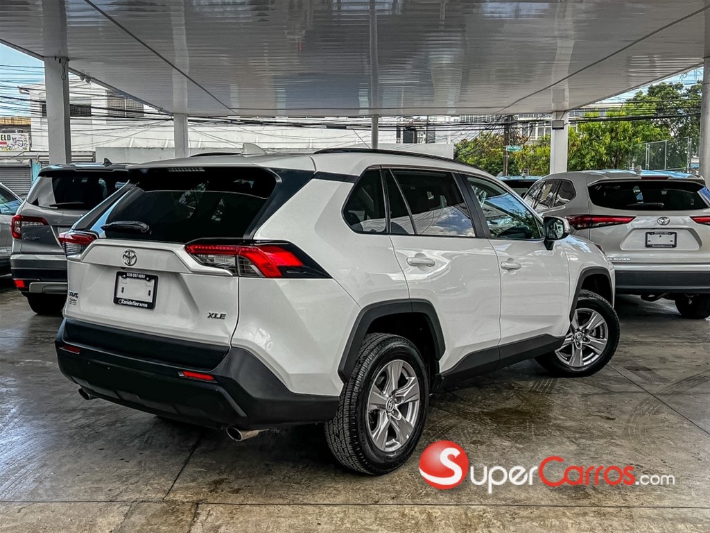 2024 Toyota RAV4 XLE PLUS — foto 11 / 12