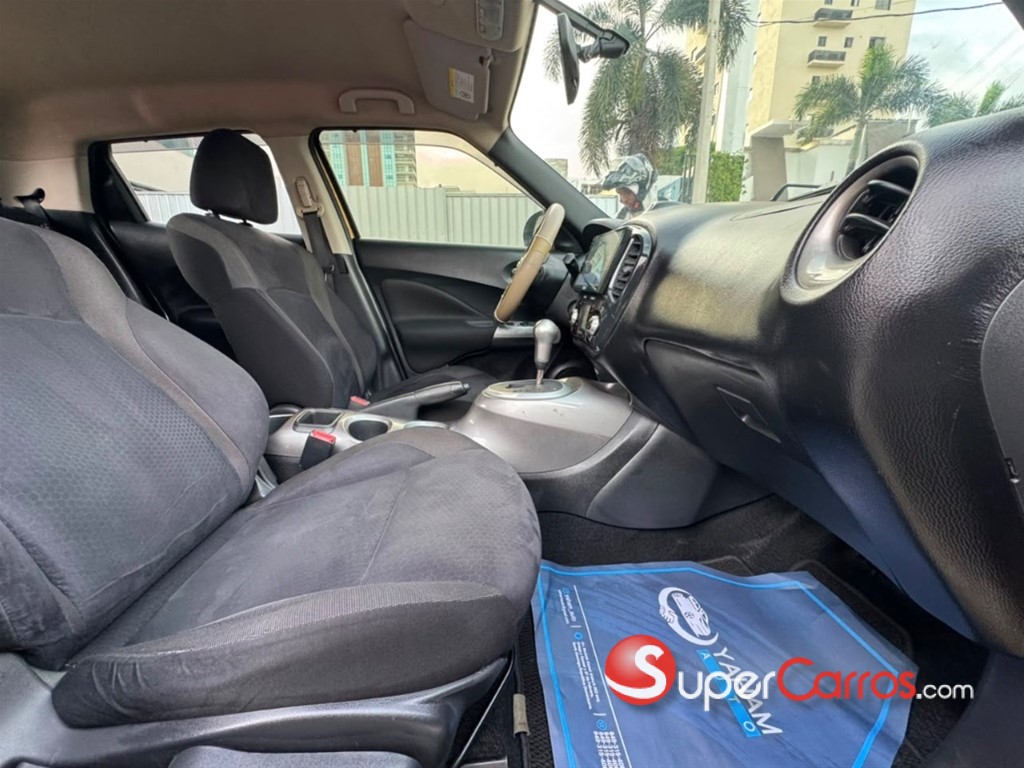 2014 Nissan Juke — foto 10 / 12