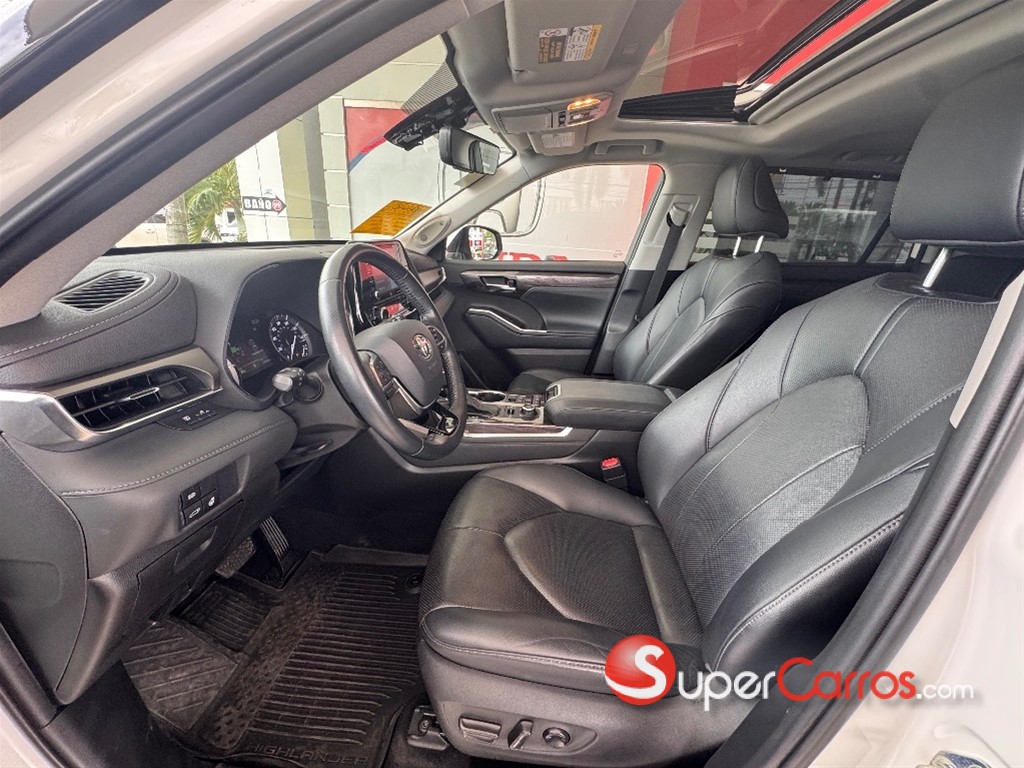 2021 Toyota Highlander Limited — foto 4 / 10